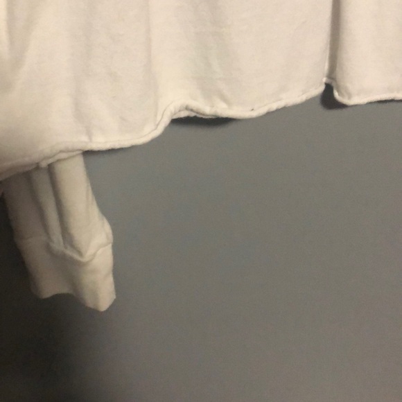 Brandy Melville Long Sleeve Tee - Picture 3 of 3